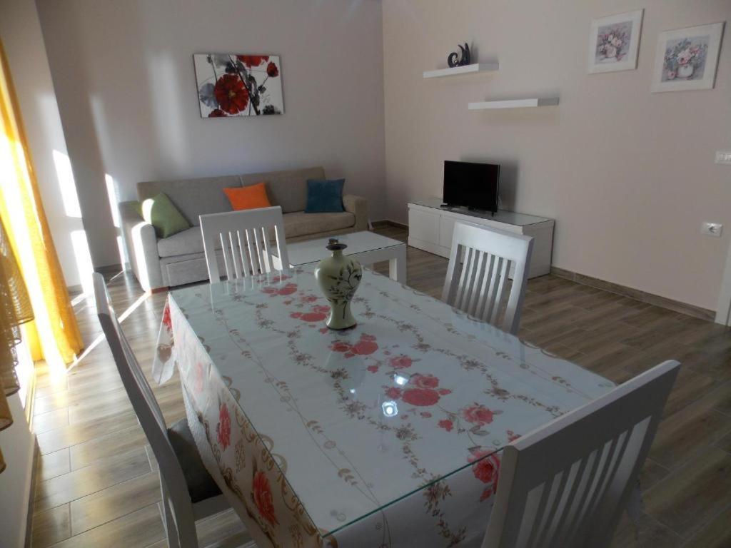 Coastline Apartments Sarandë 外观 照片
