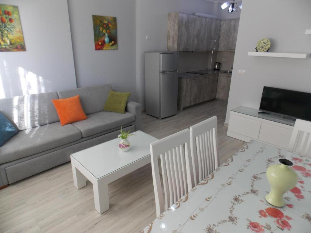Coastline Apartments Sarandë 外观 照片