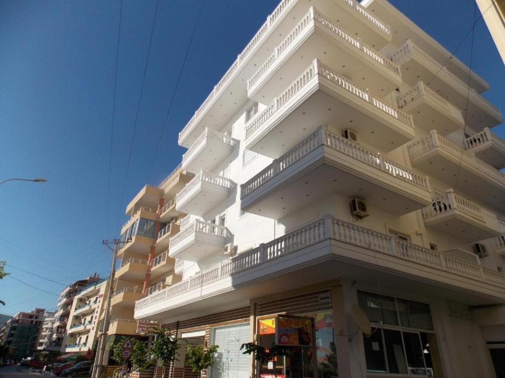 Coastline Apartments Sarandë 外观 照片