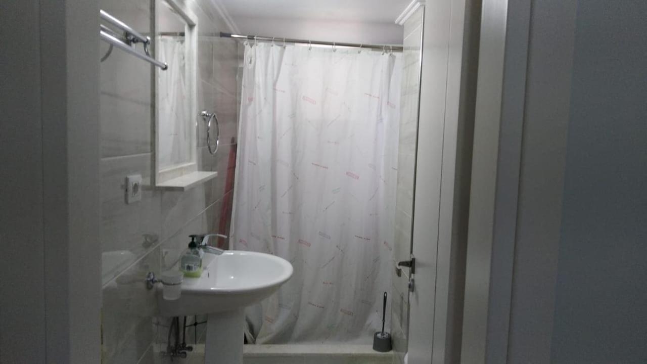 Coastline Apartments Sarandë 外观 照片